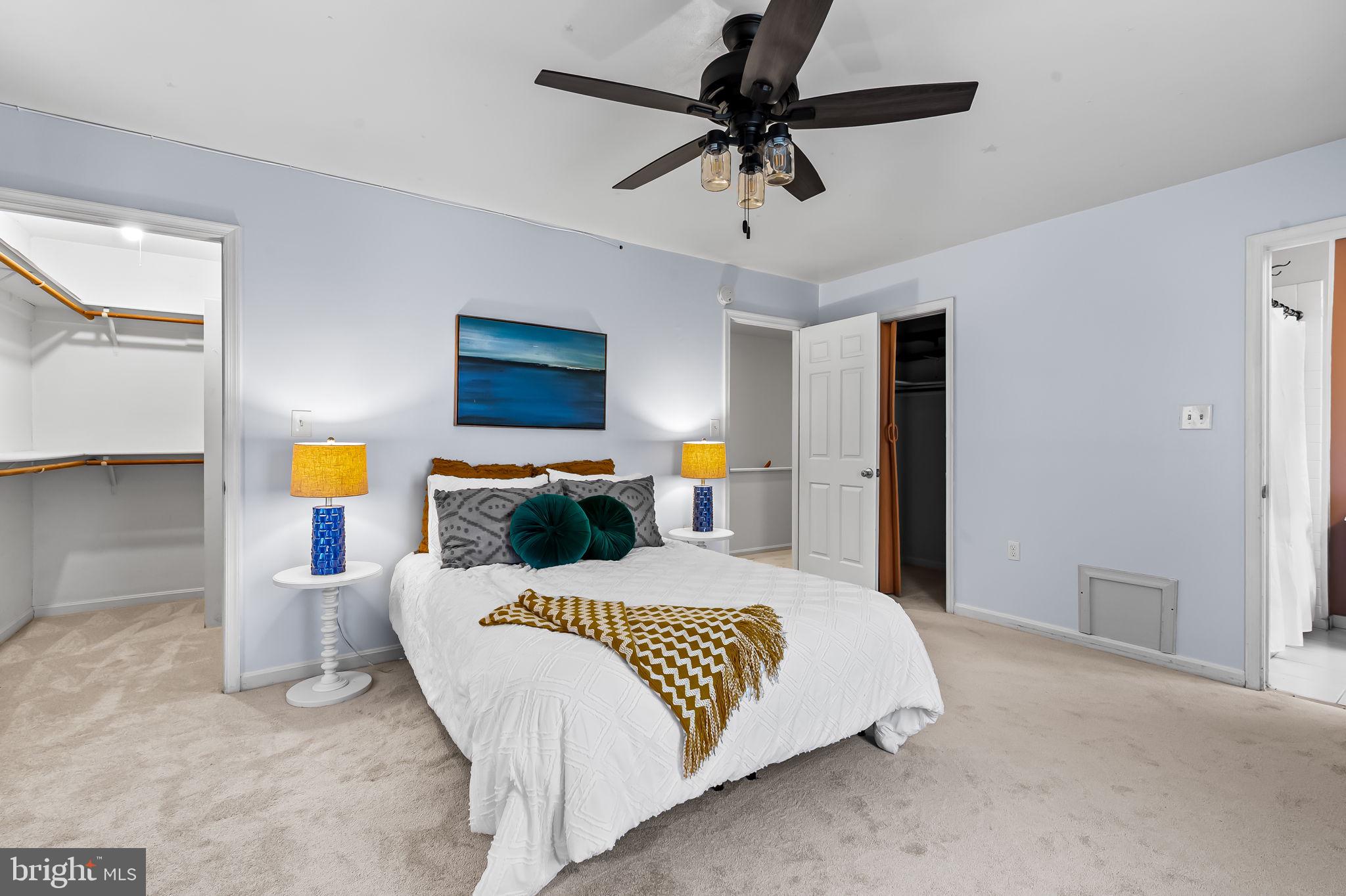 4202 Roland Avenue, Unit 208 Roland Park, MD 21211 - Photo 24 of 40 Front bedroom