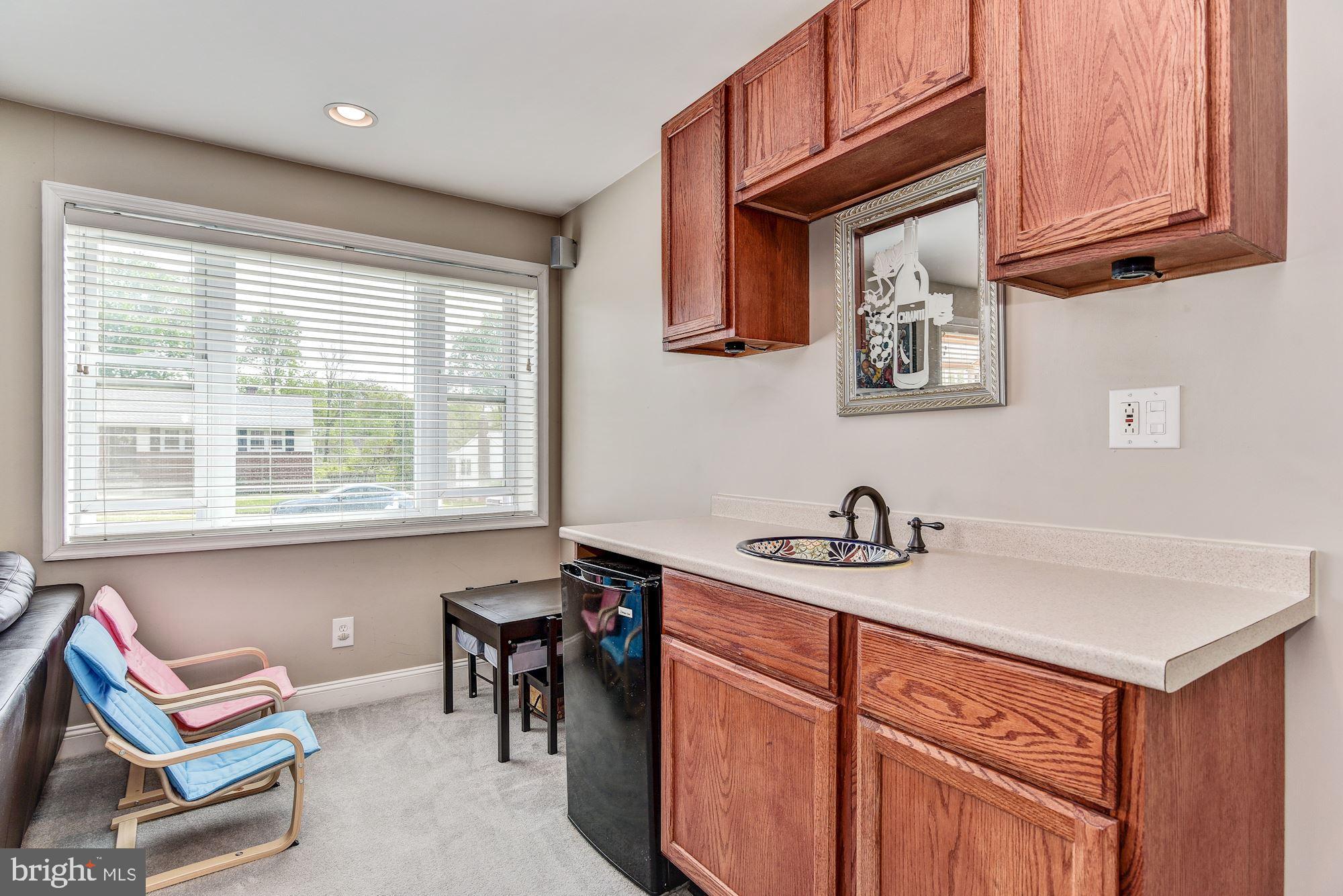 3417 Upton Road Baltimore, MD 21234 - Photo 20 of 25 Wet-Bar