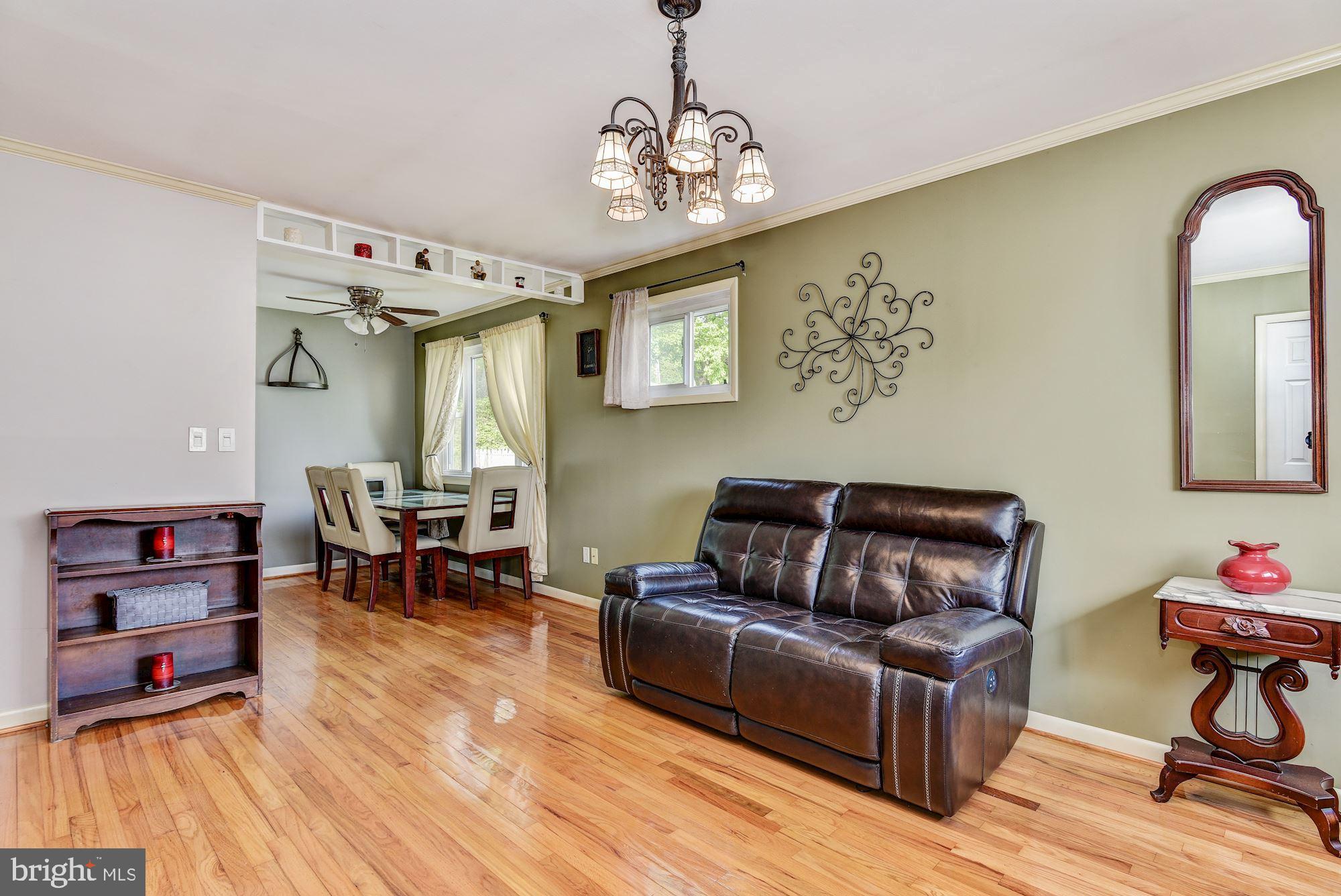 3417 Upton Road Baltimore, MD 21234 - Photo 3 of 25 Living Room