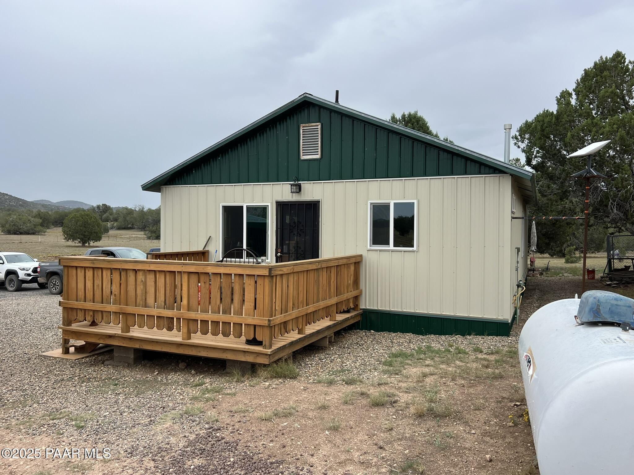 52 Crow Street Seligman, AZ 86337 - Photo 2 of 23 IMG_8784