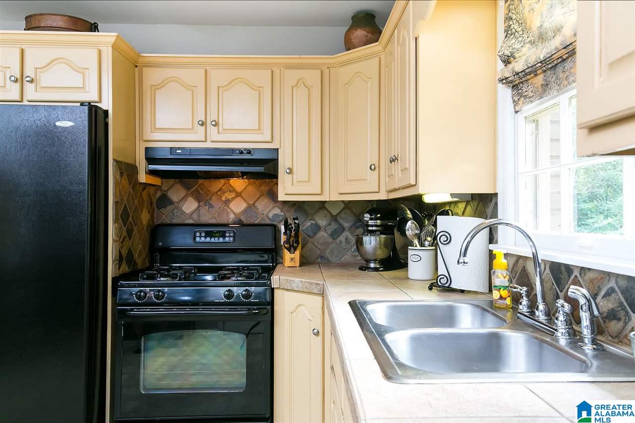 1051 Shades Crest Road Birmingham, AL 35226 - Photo 12 of 29