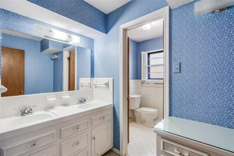 $699,000 | 9824 Ravensway Drive, Dallas, TX 75238