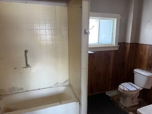 $61,200 | 83 Center Road, Easton, ME 04740