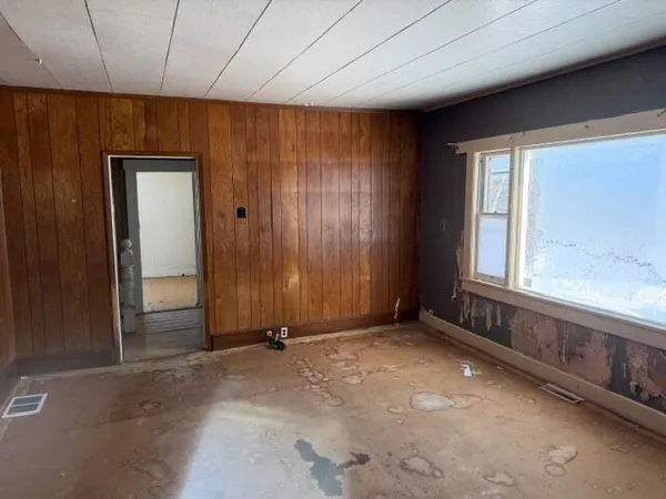 $61,200 | 83 Center Road, Easton, ME 04740