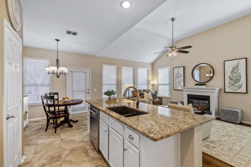 9804 Clocktower Court Plano, TX 75025 - Photo 16 of 23