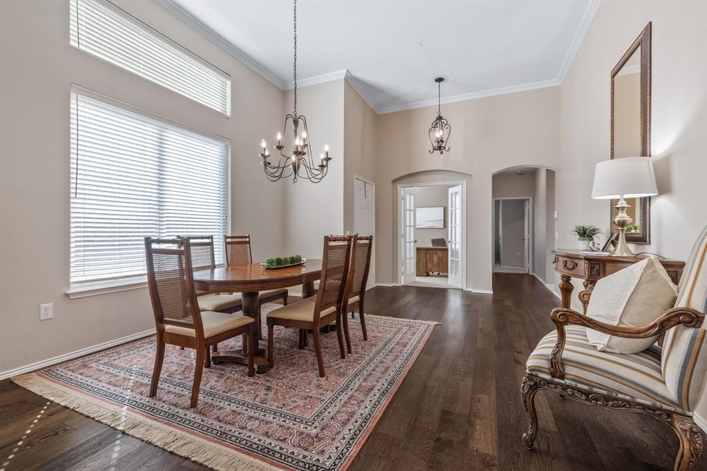 9804 Clocktower Court Plano, TX 75025 - Photo 5 of 23