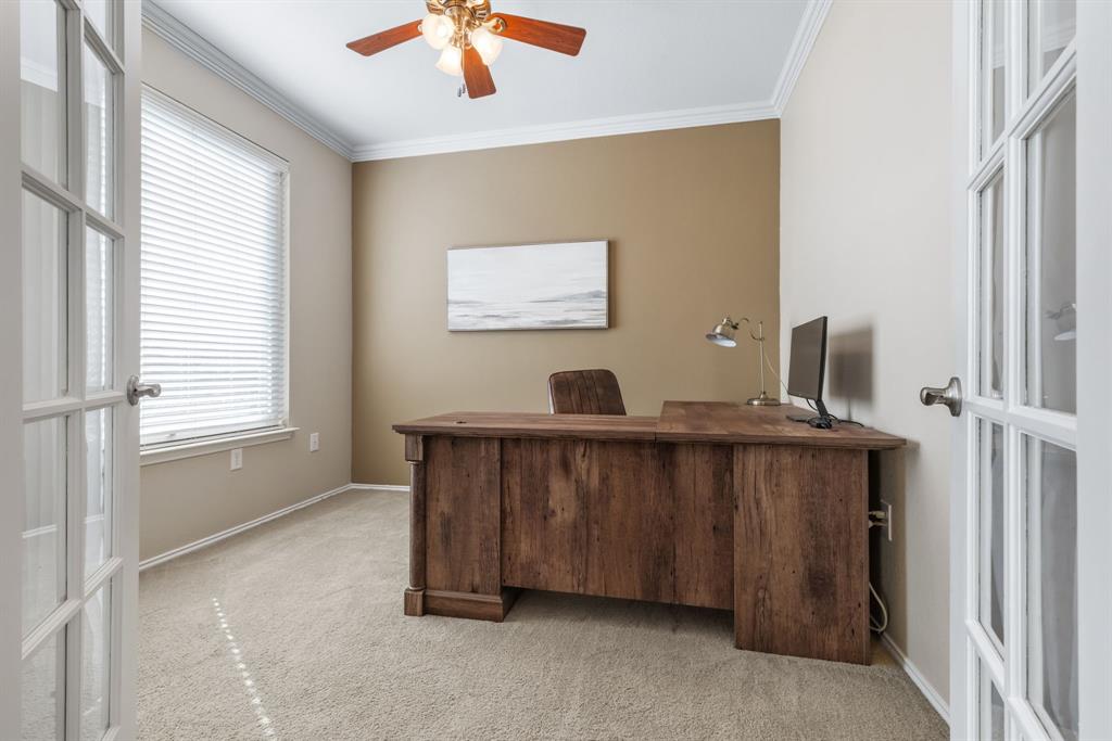 9804 Clocktower Court Plano, TX 75025 - Photo 6 of 23