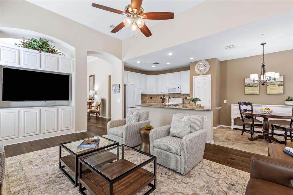 9804 Clocktower Court Plano, TX 75025 - Photo 10 of 23