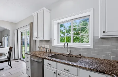 $735,000 | 8765 Lily Court, Zionsville, IN 46077