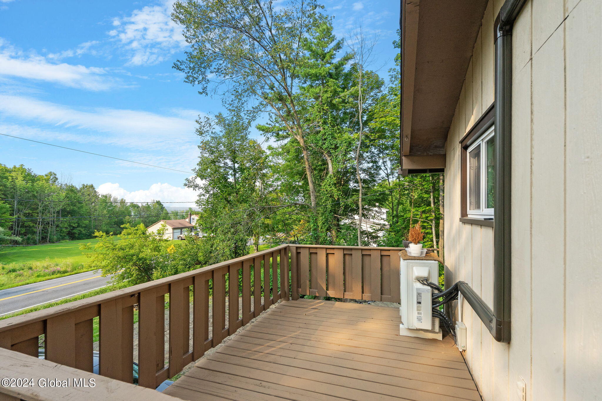 23-web-or-mls-1027-gallupville-rd