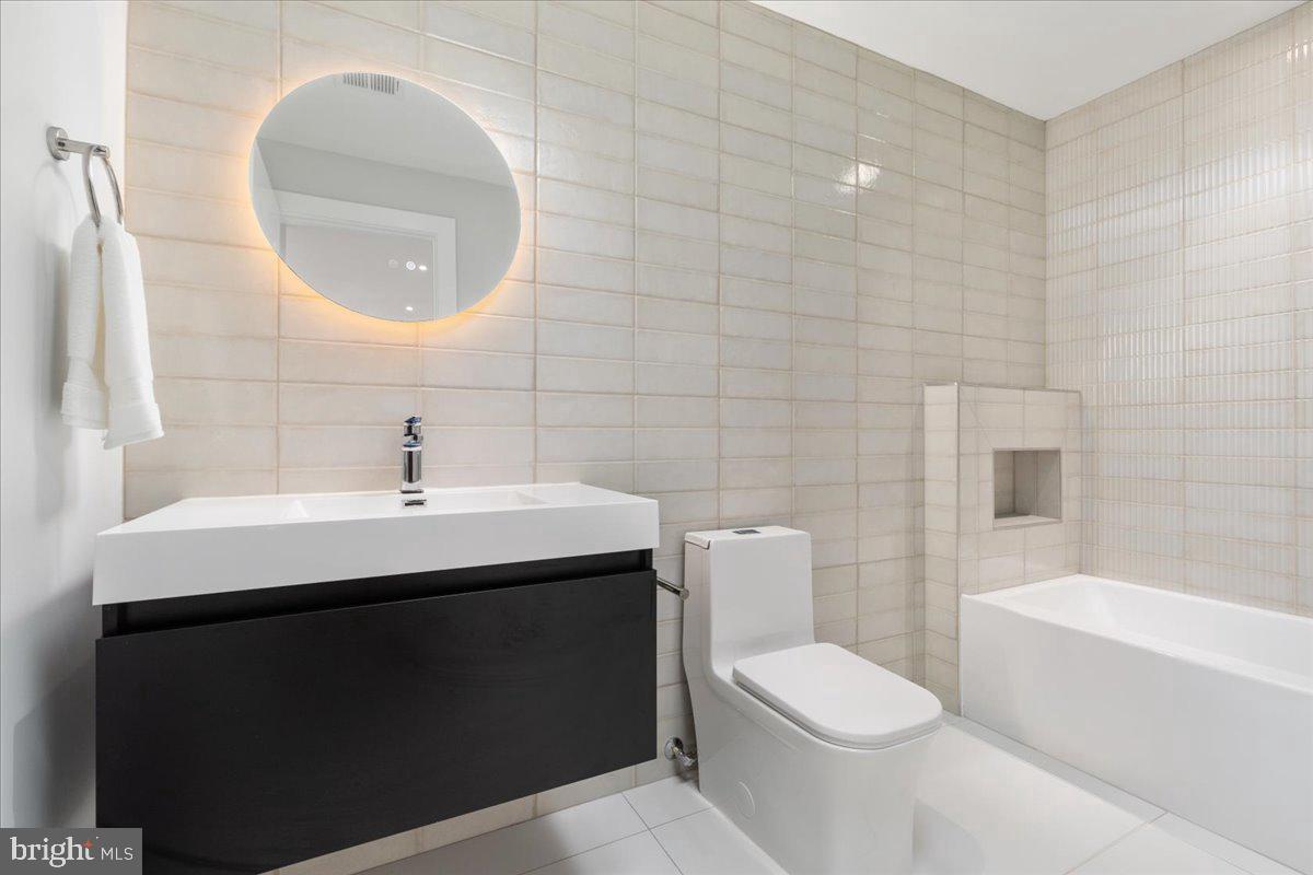 2841 Edgelea Road Vienna, VA 22181 - Photo 60 of 67 Gallery Image 60