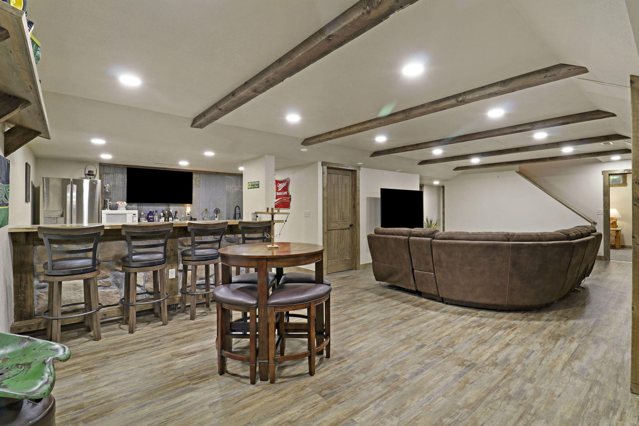 867 River Ridge Circle Waterford, WI 53185 - Photo 26 of 39 Bar/Family Room