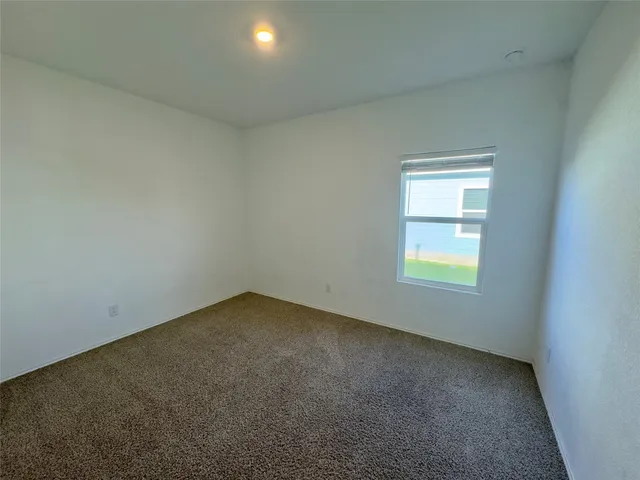 $1,750 | 511 Halfmoon Drive, Lockhart, TX 78644