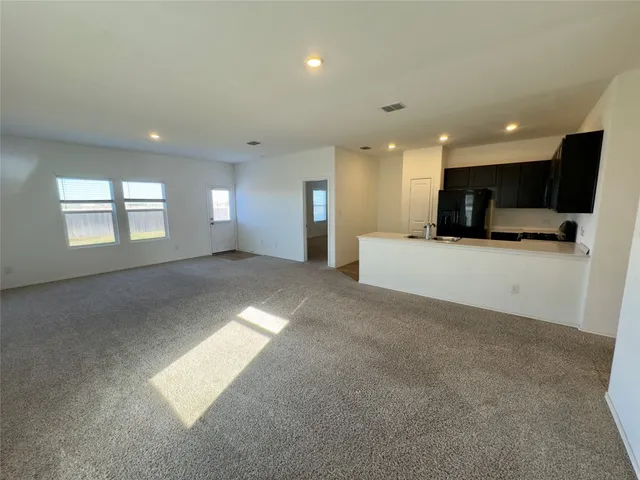 $1,750 | 511 Halfmoon Drive, Lockhart, TX 78644