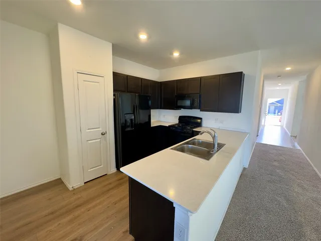 $1,750 | 511 Halfmoon Drive, Lockhart, TX 78644