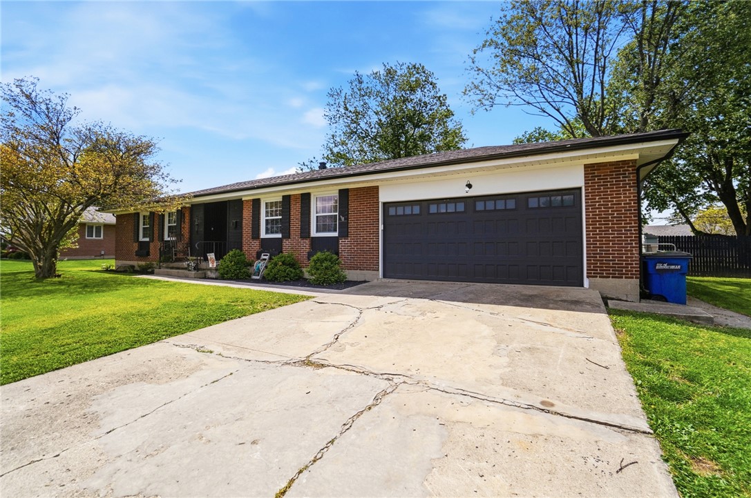 301 Arlington Road Brookville, OH 45309 - Photo 2 of 47