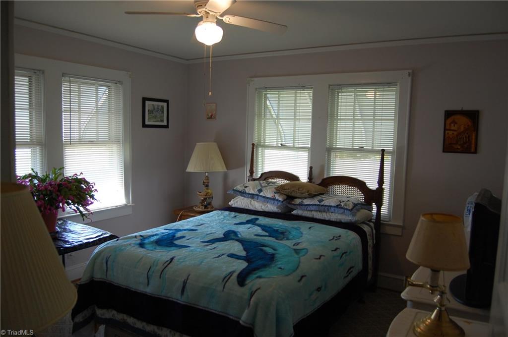 170 Blue Ridge Avenue Elkin, NC 28621 - Photo 11 of 24 Gallery Image 11
