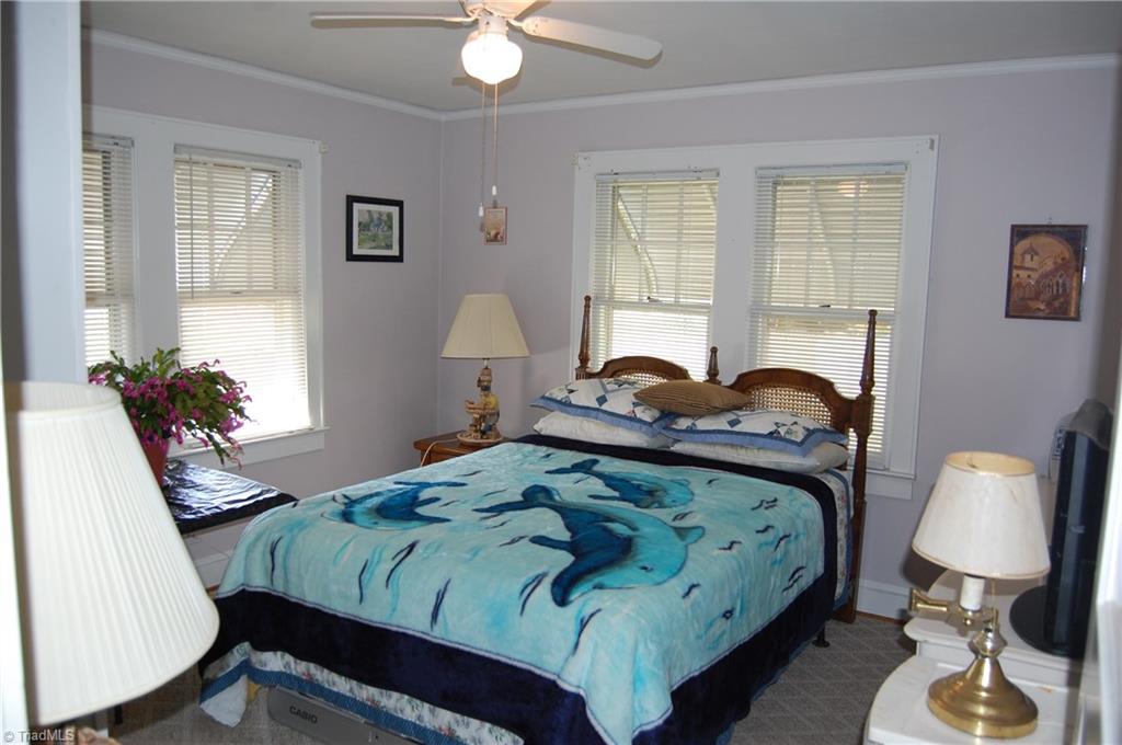 170 Blue Ridge Avenue Elkin, NC 28621 - Photo 12 of 24 Gallery Image 12