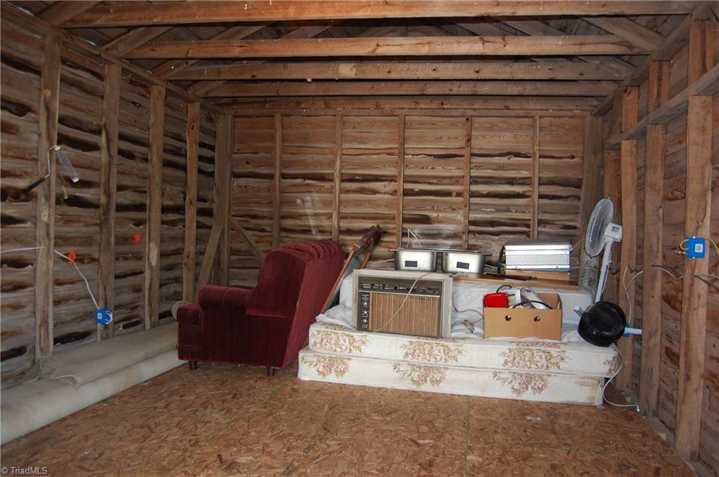 170 Blue Ridge Avenue Elkin, NC 28621 - Photo 18 of 24 Gallery Image 18