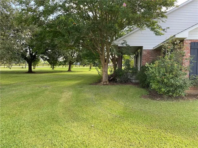 $475,000 | 6895 Bayou Rapides Road, Alexandria, LA 71303