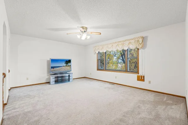 $424,900 | 425 West Franklin Street, Morristown, MN 55052