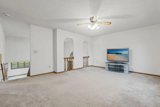 $424,900 | 425 West Franklin Street, Morristown, MN 55052