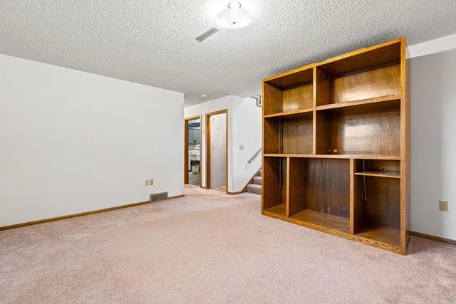 $424,900 | 425 West Franklin Street, Morristown, MN 55052