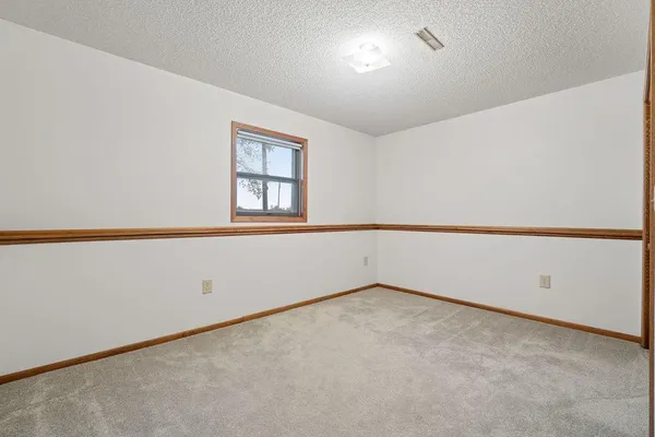 $422,500 | 425 West Franklin Street, Morristown, MN 55052