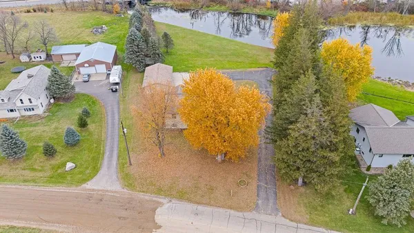 $422,500 | 425 West Franklin Street, Morristown, MN 55052