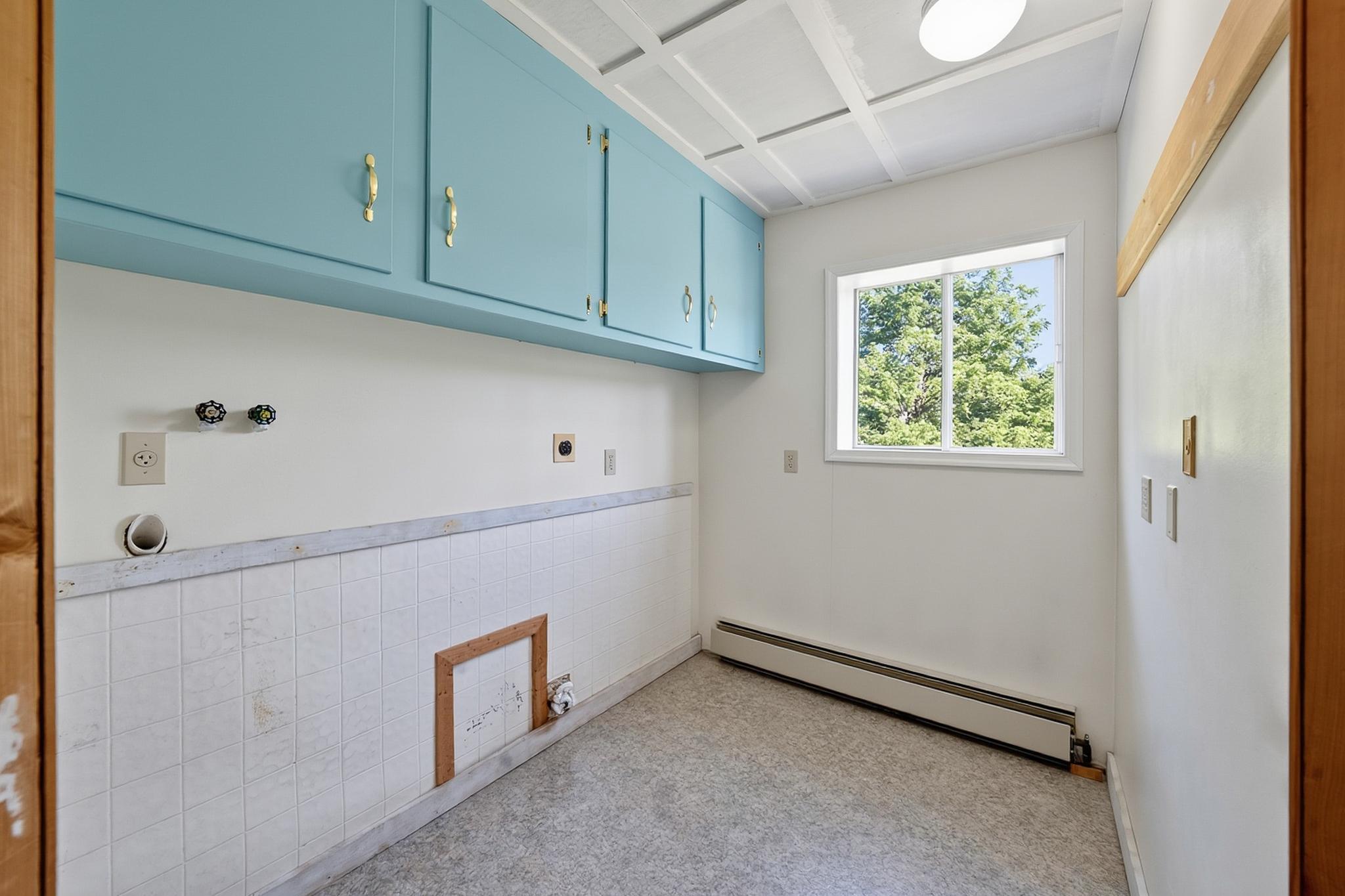 1306 Long Ln Road Lenhartsville, PA 19534 - Photo 36 of 76 laundry room 2nd floor