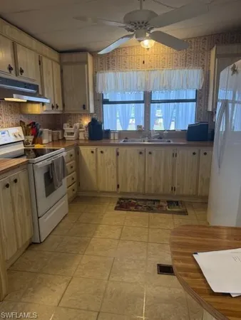 $145,000 | 210 Pine Key Lane, Unit 210, Naples, FL 34114