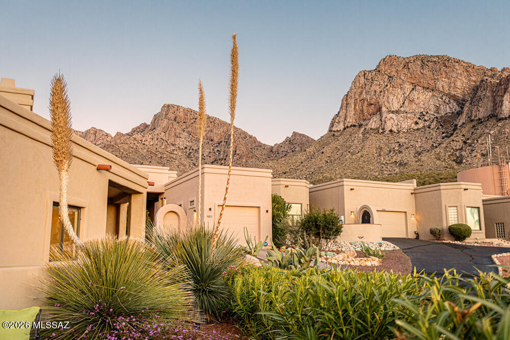 9809 North Ridge Shadow Place Tucson, AZ 85704 - Photo 4 of 27