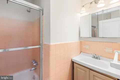 $195,000 | 6803 Algard Street, Philadelphia, PA 19135