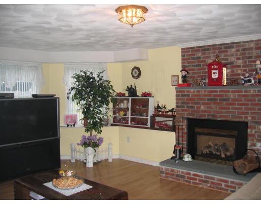 16 Albert Road Tewksbury, MA 01876 - Photo 9 of 13 Gallery Image 9