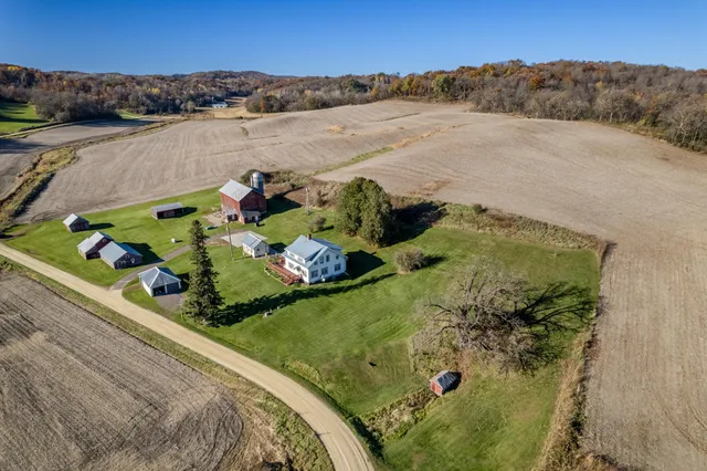 $389,900 | N23764 Wayside Lane, Ettrick, WI 54627