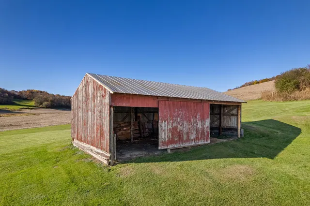 $389,900 | N23764 Wayside Lane, Ettrick, WI 54627