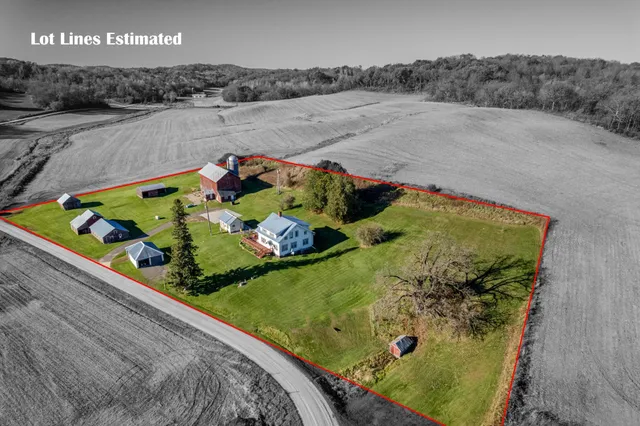 $389,900 | N23764 Wayside Lane, Ettrick, WI 54627