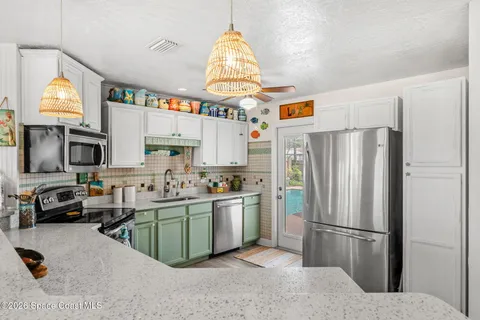 $525,000 | 140 Southeast 4th Street, Satellite Beach, FL 32937