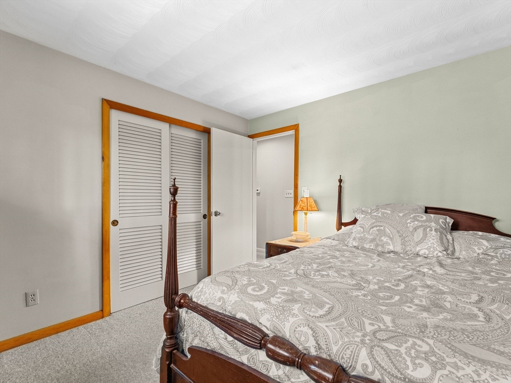 16 Sheffield Road Framingham, MA 01701 - Photo 25 of 41