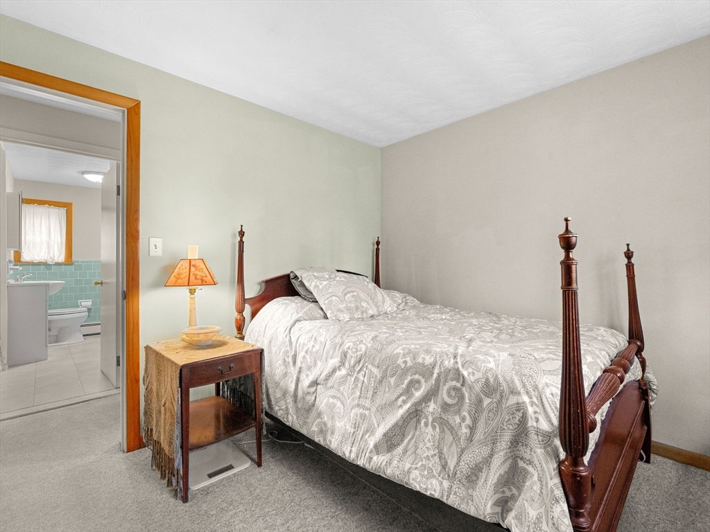 16 Sheffield Road Framingham, MA 01701 - Photo 27 of 41