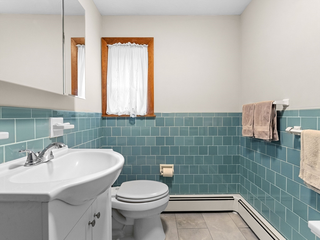 16 Sheffield Road Framingham, MA 01701 - Photo 28 of 41