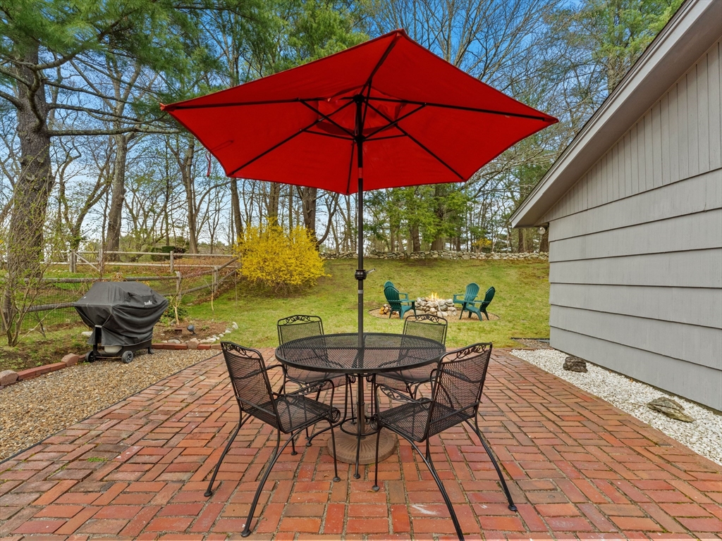 16 Sheffield Road Framingham, MA 01701 - Photo 31 of 41