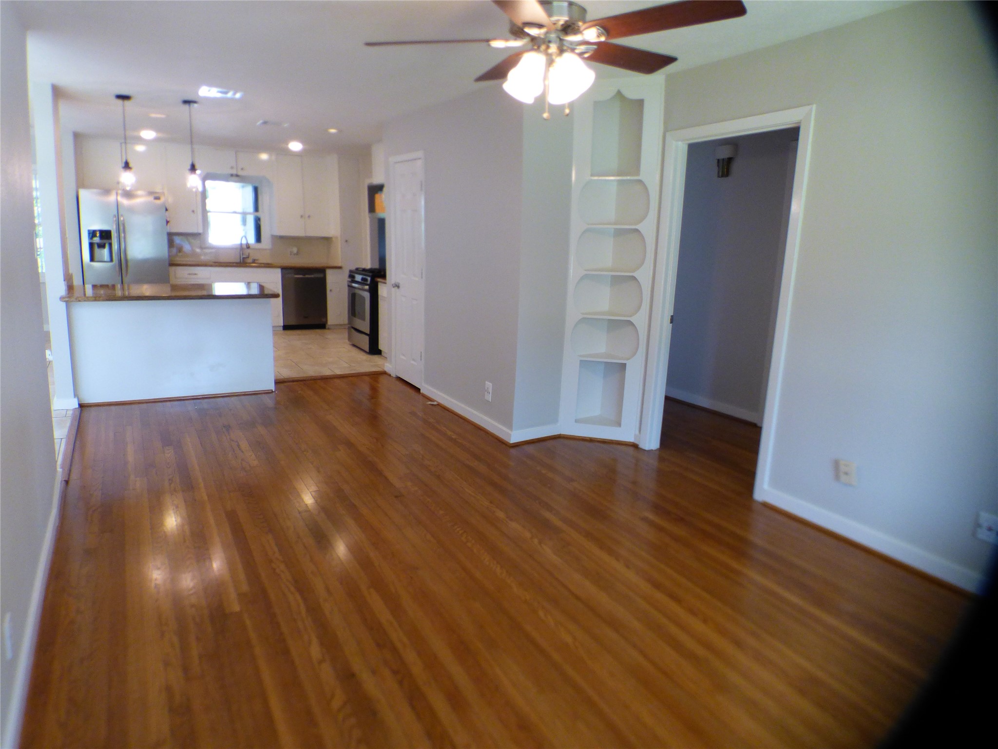 3314 Rochdale Street Houston, TX 77025 - Photo 3 of 11