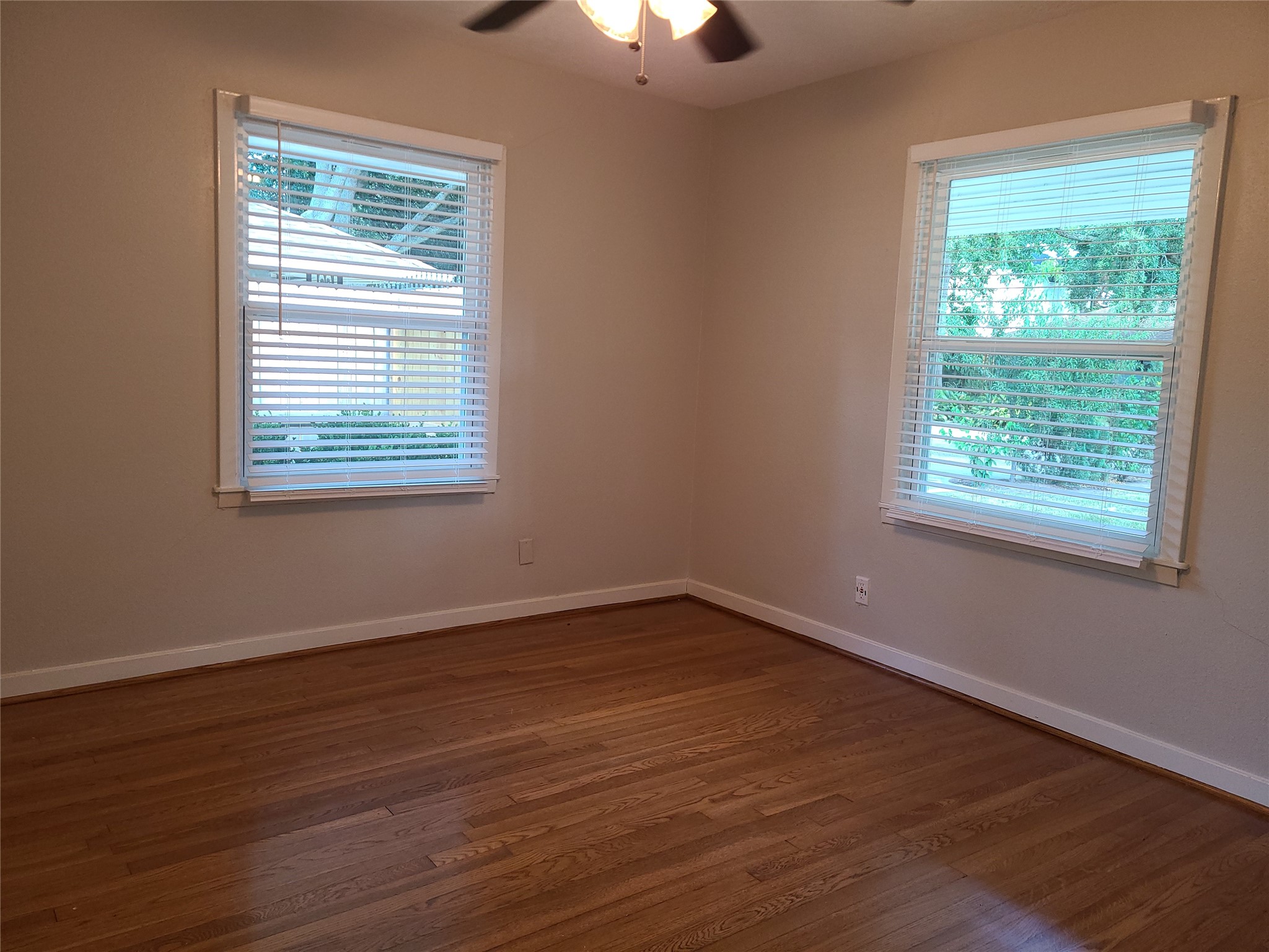 3314 Rochdale Street Houston, TX 77025 - Photo 8 of 11