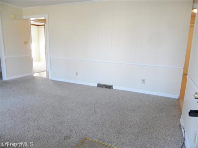 6804 Ivy Lane Oak Ridge, NC 27310 - Photo 5 of 16 Living Room. Another look at the living room.
