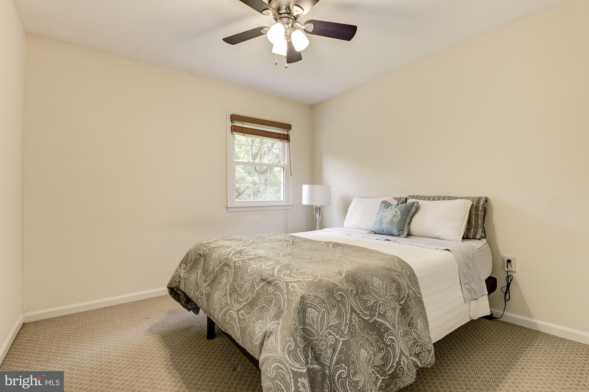 1002 Moorefield Creek Road Southwest Vienna, VA 22180 - Photo 19 of 28 Upper Level - Bedroom 3