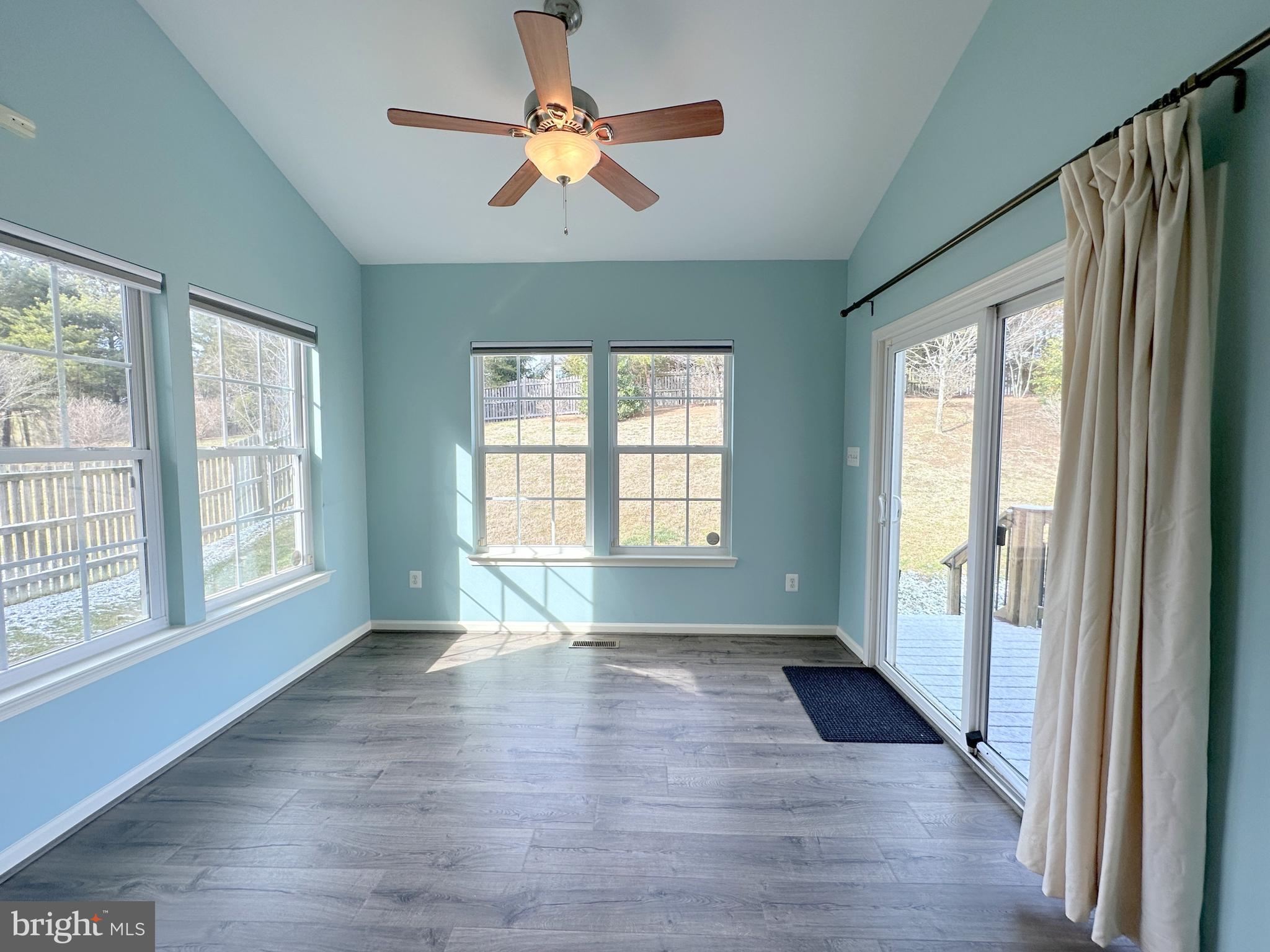 13758 Restina Road Bristow, VA 20136 - Photo 17 of 48 13758 Restina Rd Sunroom