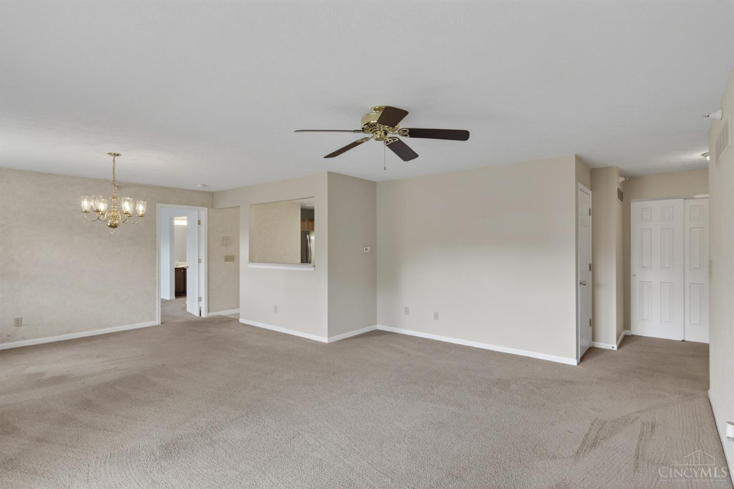5694 Bridgetown Road, Unit 15 Cincinnati, OH 45248 - Photo 9 of 66 Gallery Image 9