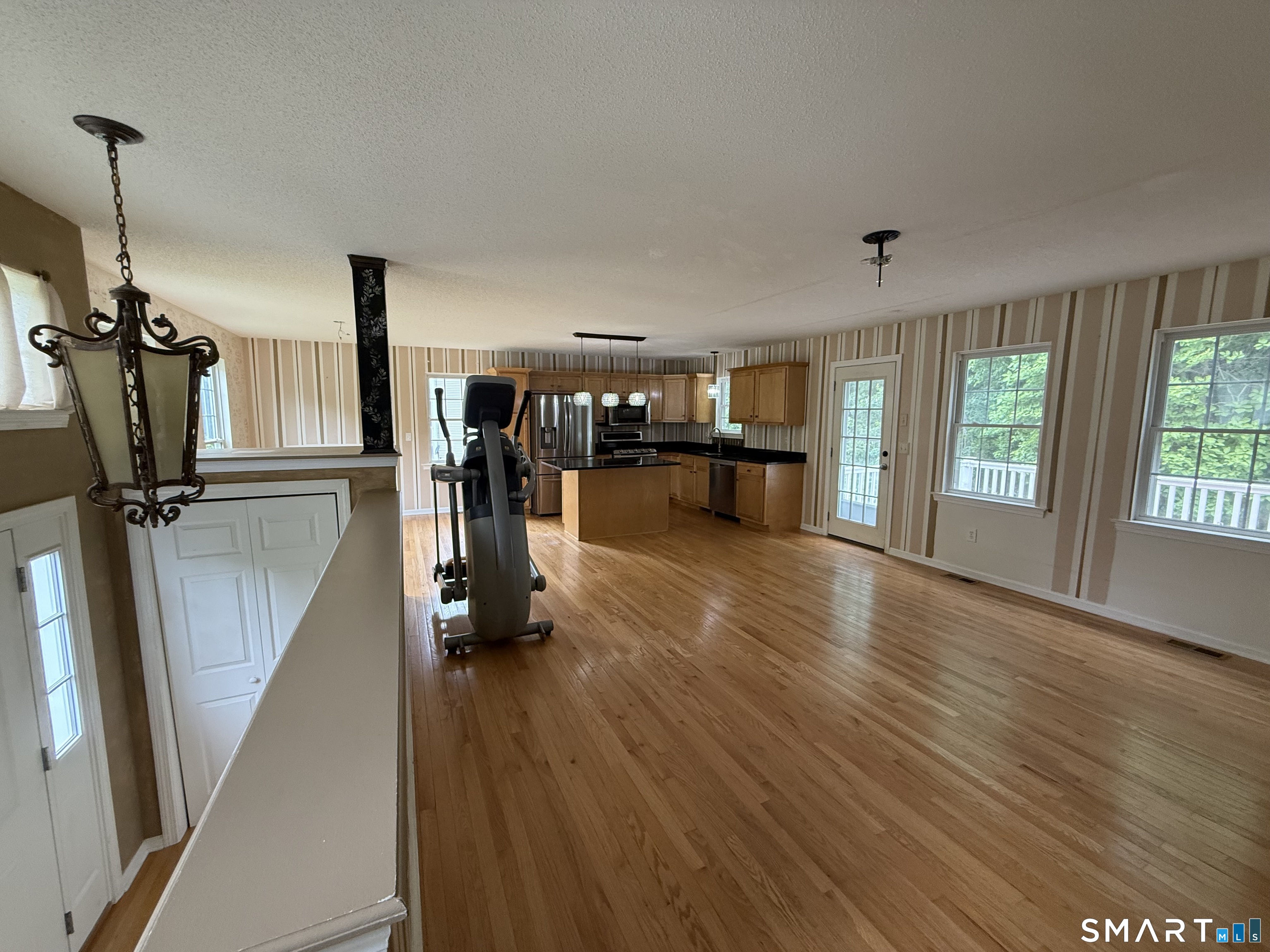25 Meg Way Windsor Locks, CT 06096 - Photo 6 of 25