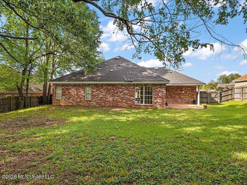 140 Raulston Drive Byram, MS 39272 - Photo 3 of 19 25-HTP_7587